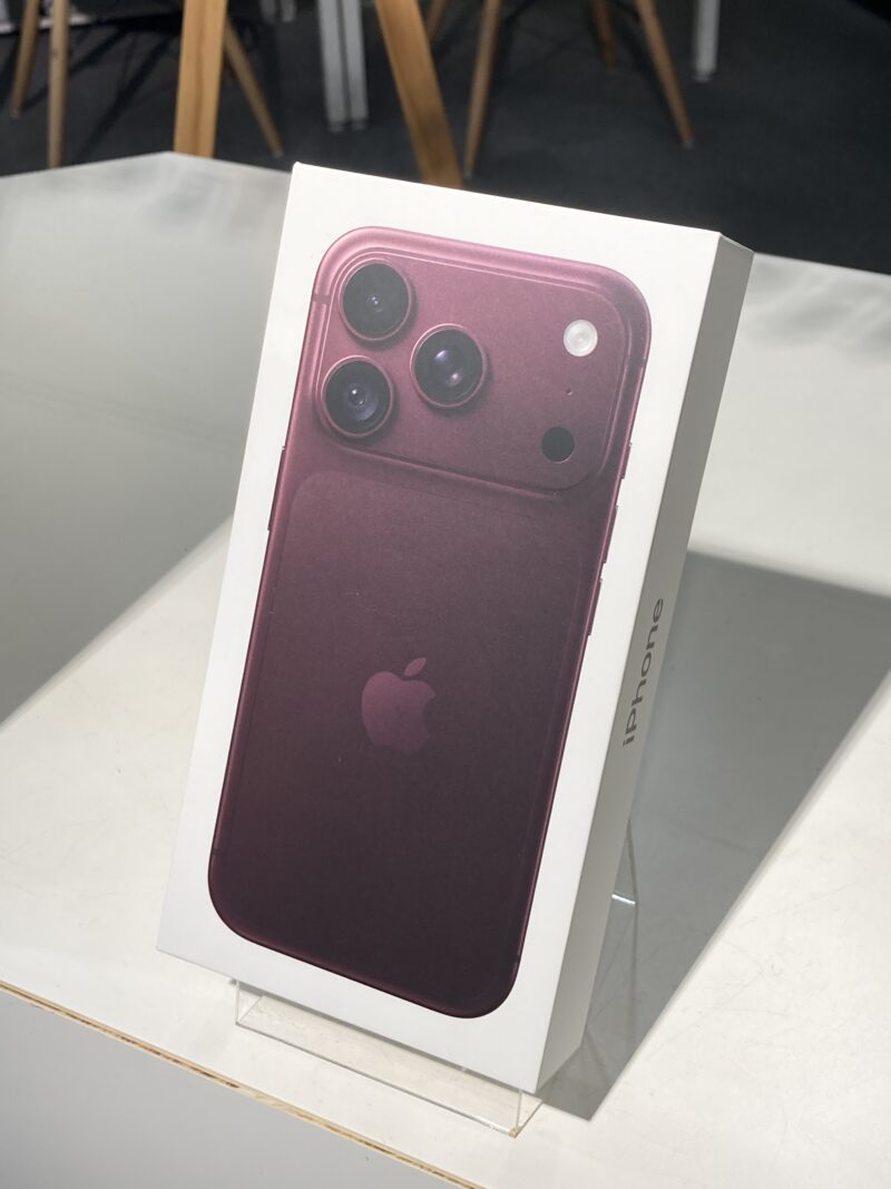 iPhone18Pro 1TB バーガンディー　新品未開封未アクティベート　【川崎店】