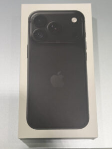 IPhone18pro 256GB 新品未開封　SIMフリー　横浜ビブレ