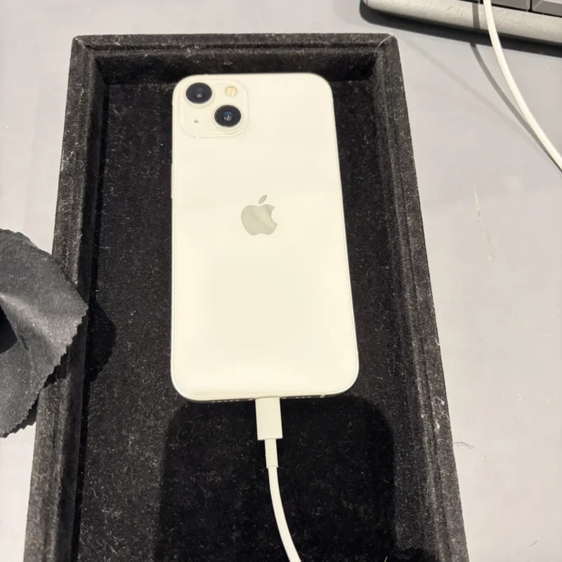 iPhone 13