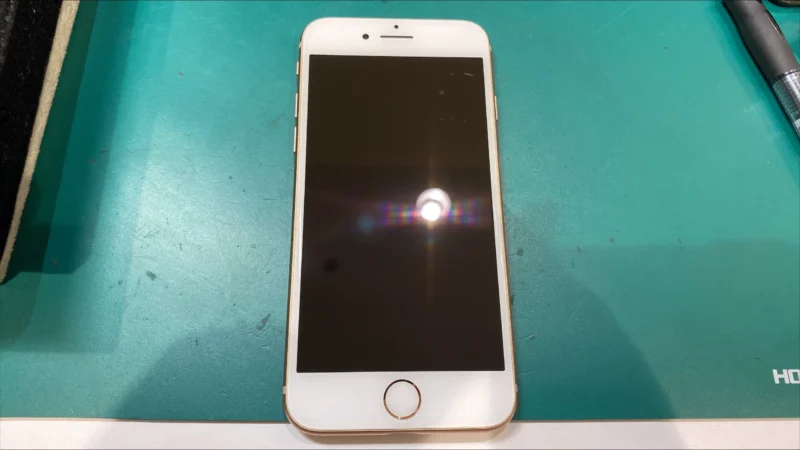 iPhone 8