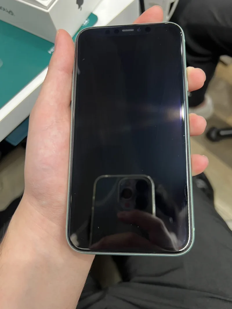 iPhone 11