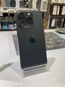 iPhone15pro  128GB   箱、使用済み付属品あり ブラックチタニウム 【COCO東急プラザ蒲田店】